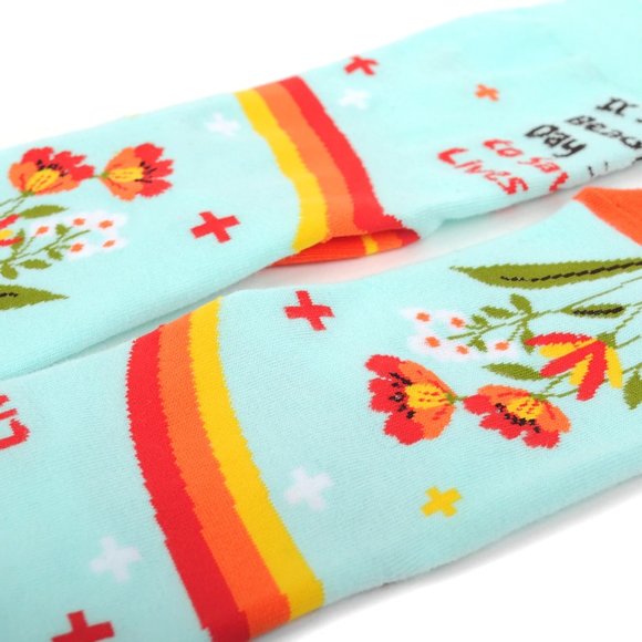 Health Care Heroes -Save Lives- Novelty Socks S/M - Picture 7 of 9